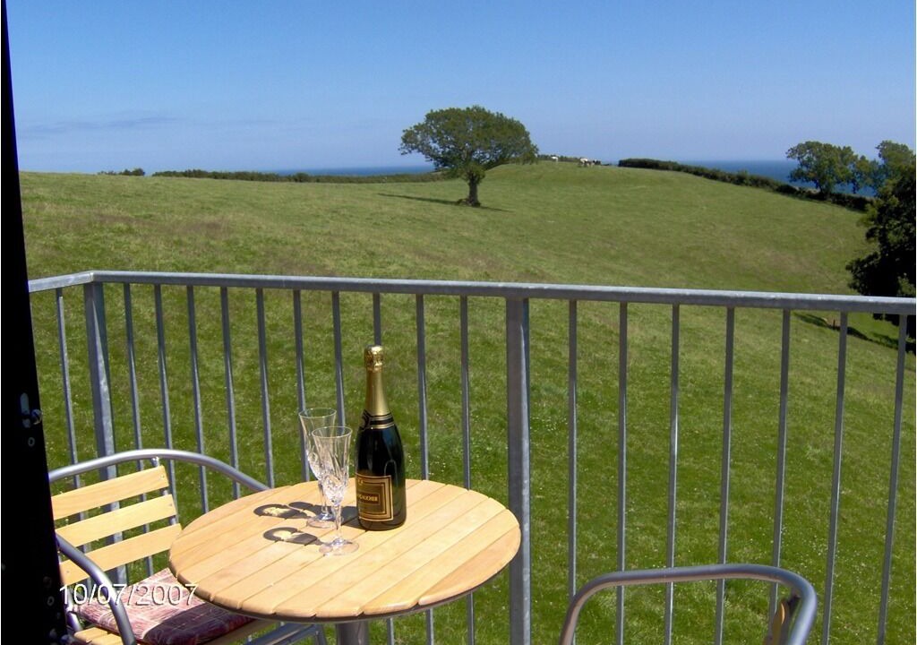 Photo of Patio Balcony in Strete