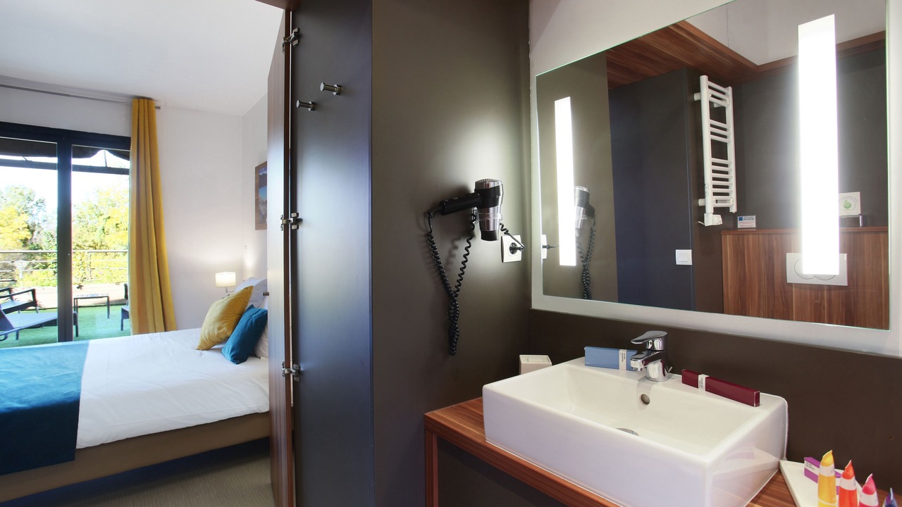 Photo of Bathroom in Bouc-Bel-Air