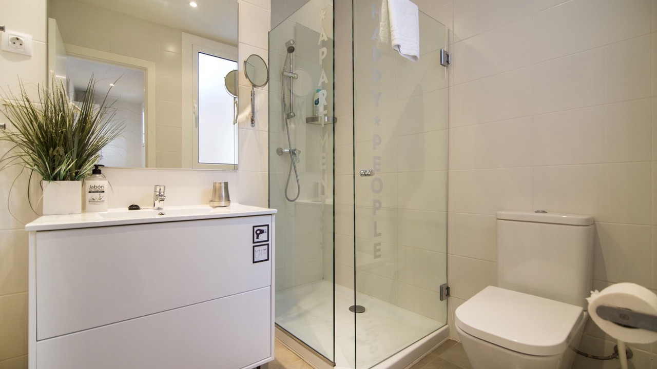 Photo of Bathroom in El Camp de l'Arpa del Clot