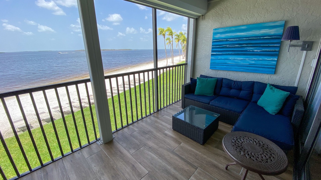 Photo of Patio Balcony in Punta Rassa