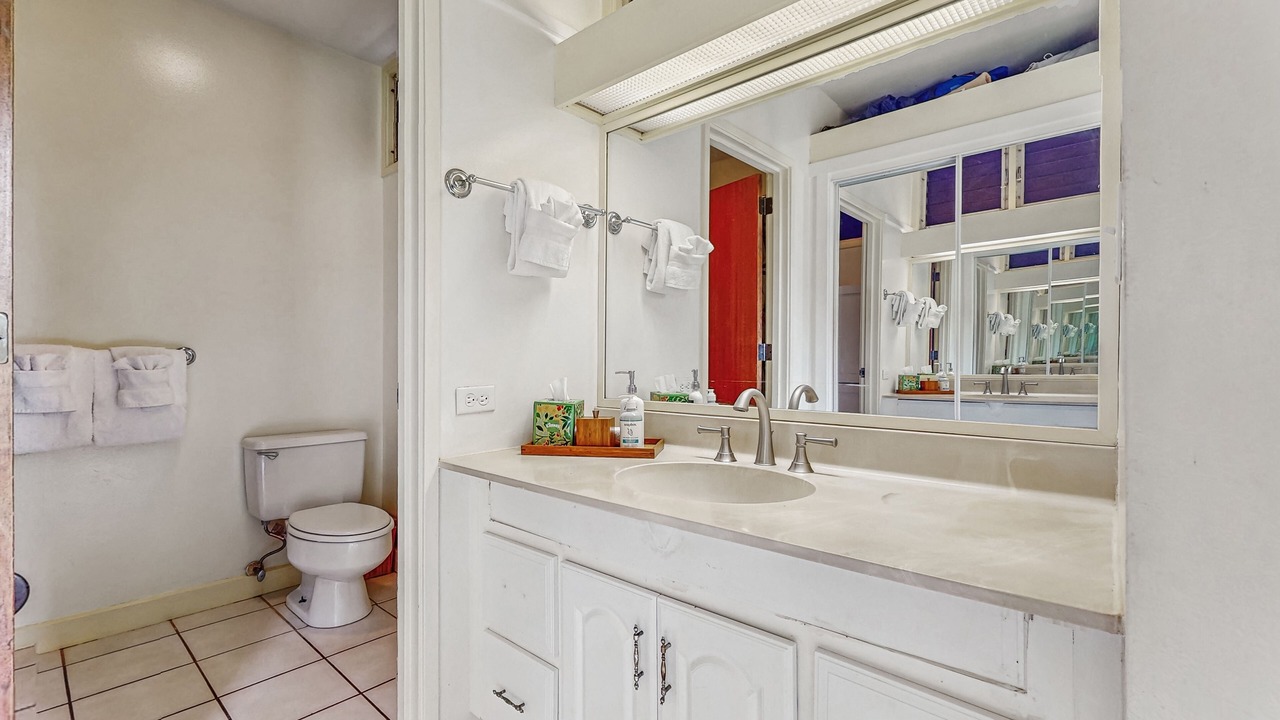 Photo of Bathroom in Maunaloa