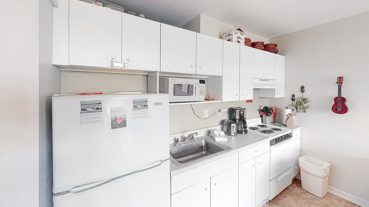 Photo of Kitchen in Maunaloa