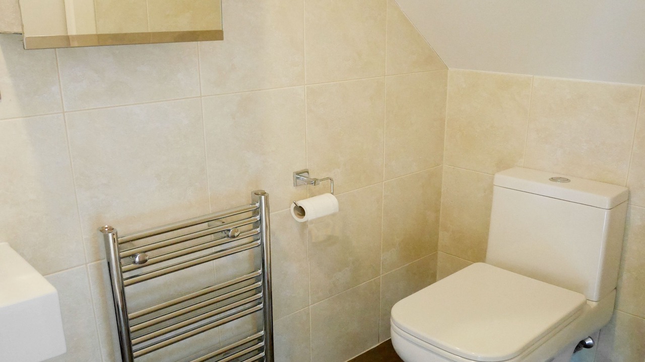 Photo of Bathroom in Kew