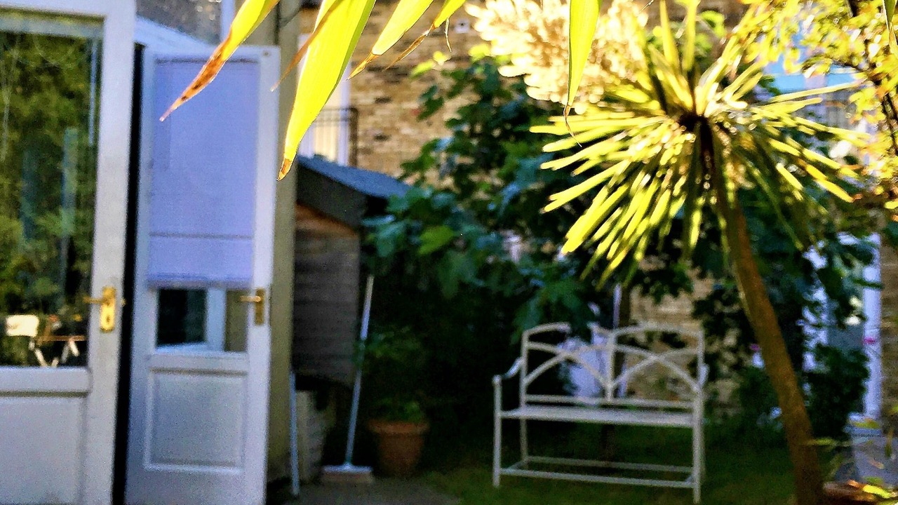 Photo of Outdoor in Kew