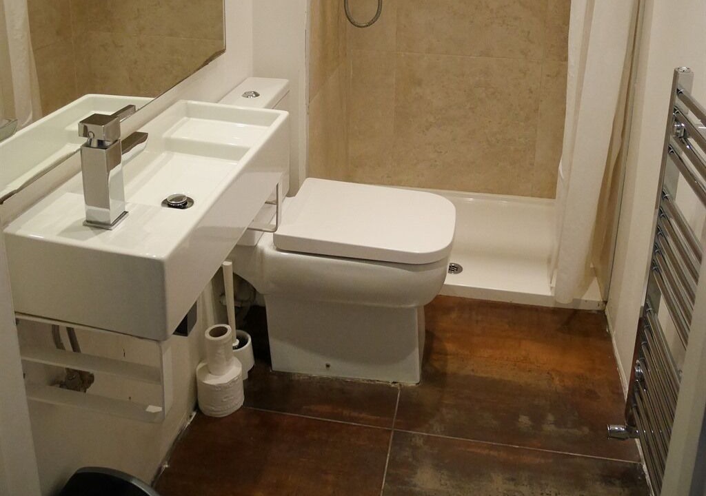 Photo of Bathroom in Kew