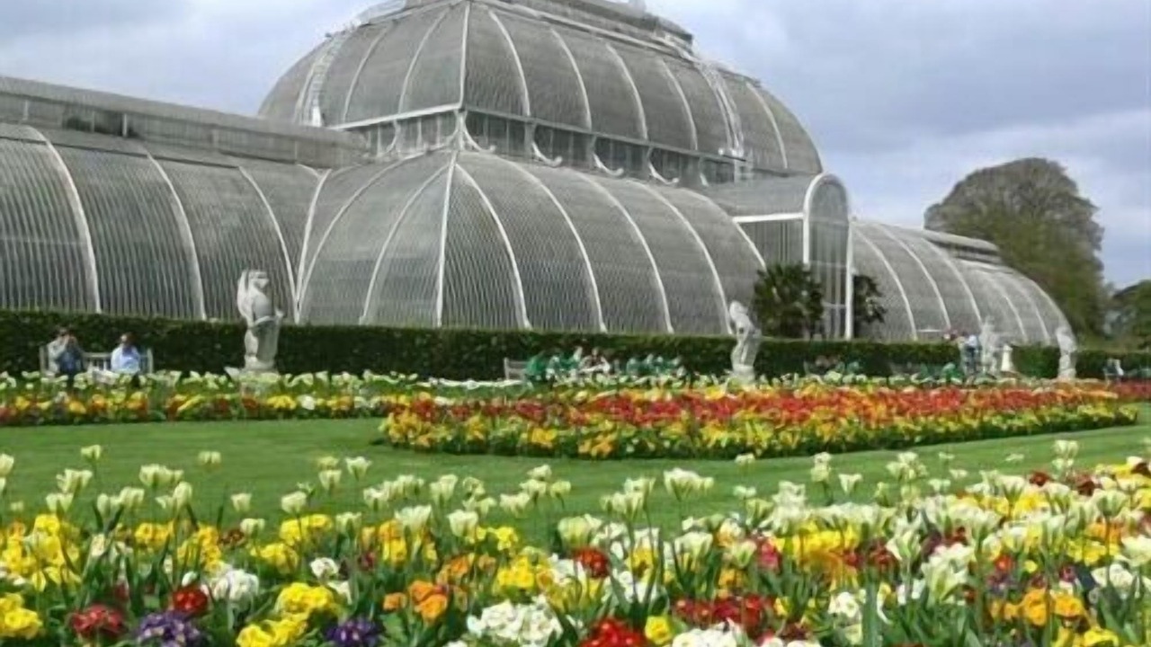 Photo of Others in Kew