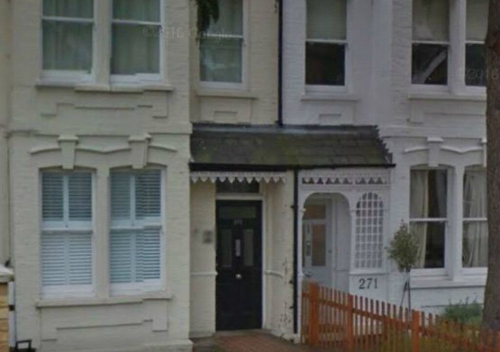 Photo of Outdoor in Kew