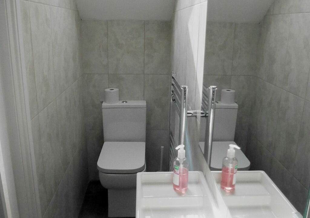 Photo of Bathroom in Kew