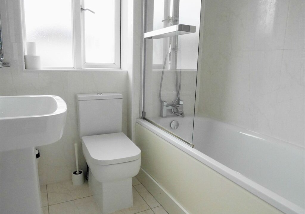 Photo of Bathroom in Kew
