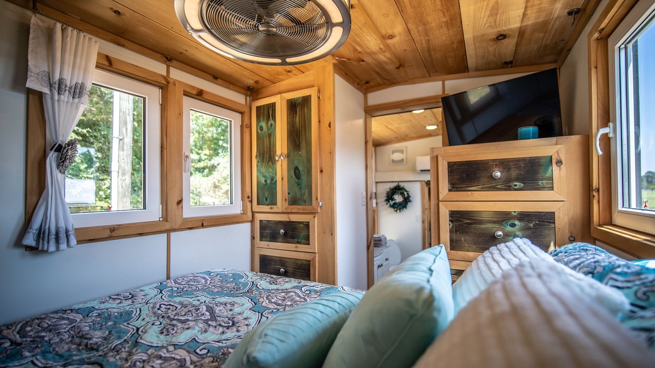 Photo of Bedroom in Georgia Coast