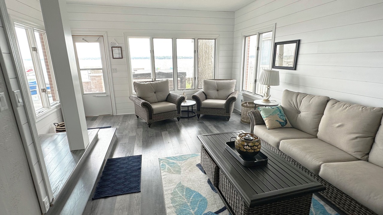 Photo of Bedroom in Clear Lake