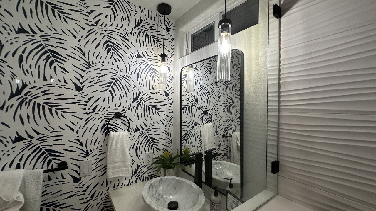 Photo of Bathroom in Kahaluu Bay