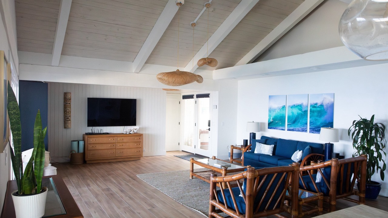 Photo of Livingroom in Kahaluu Bay