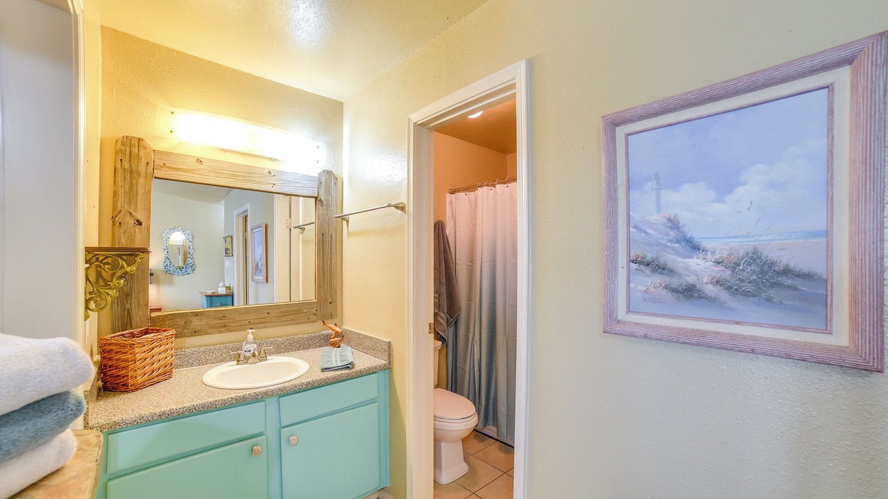Photo of Bathroom in Galveston
