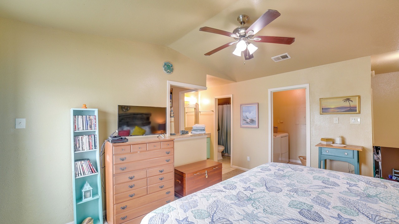 Photo of Bedroom in Galveston
