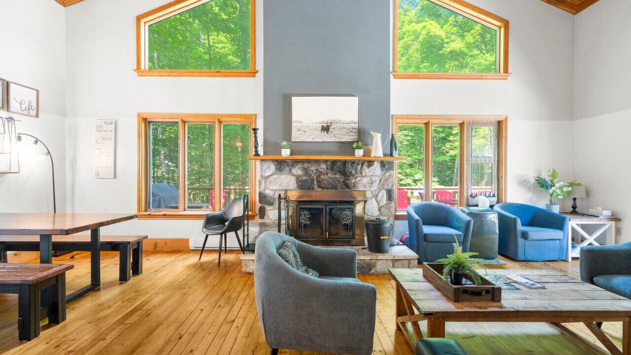 Photo of Livingroom in Minden Hills