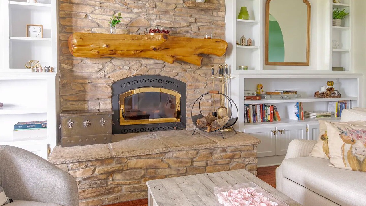 Photo of Livingroom in Crockett