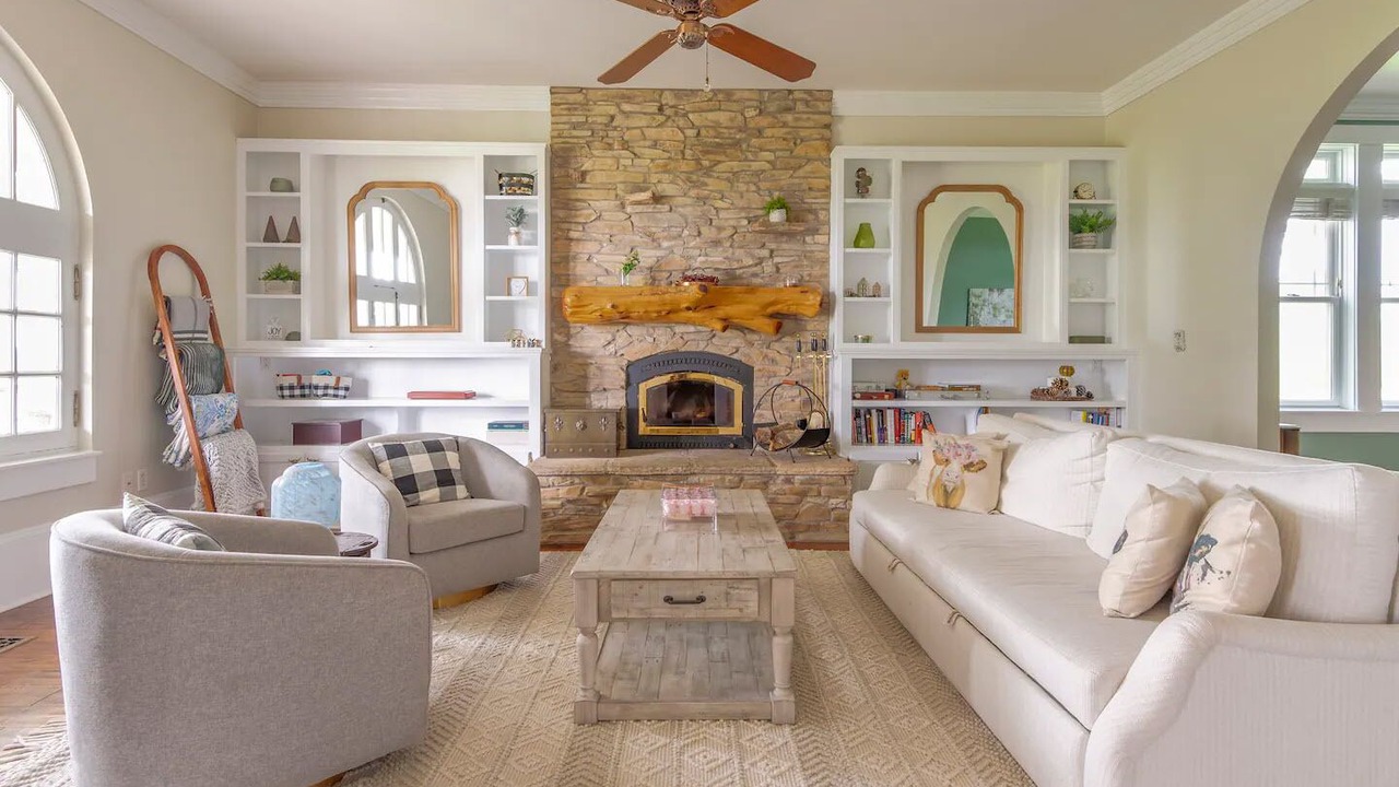 Photo of Livingroom in Crockett