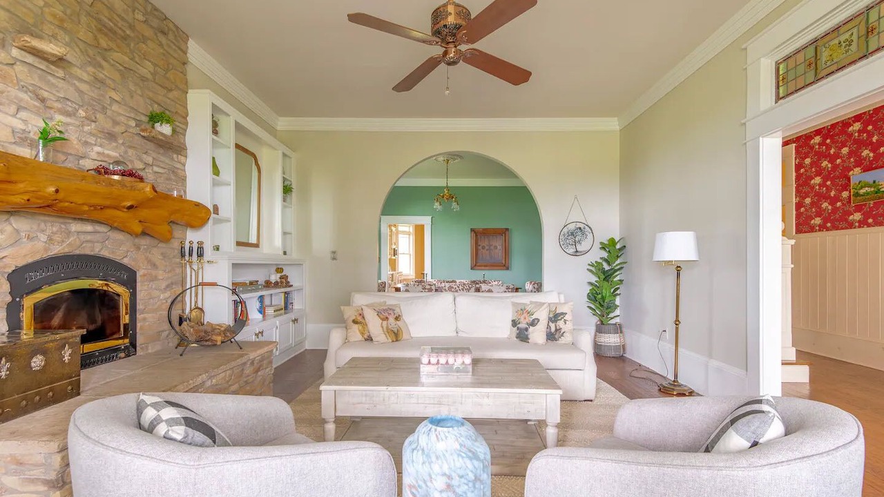 Photo of Livingroom in Crockett