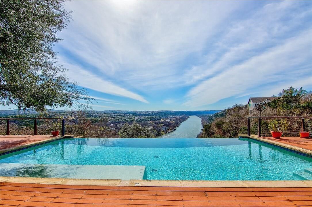 Photo of Outdoor in McNeil