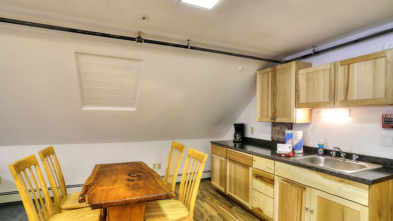 Photo of Others in Oquossoc