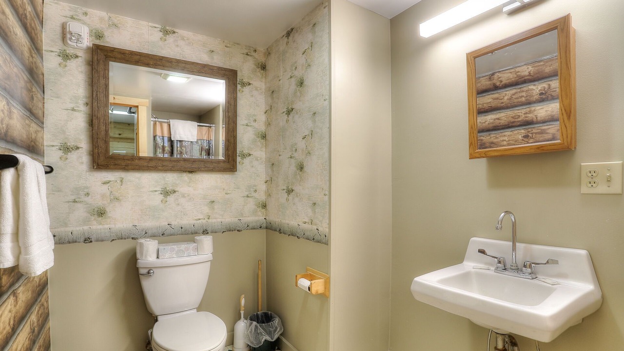 Photo of Bathroom in Oquossoc