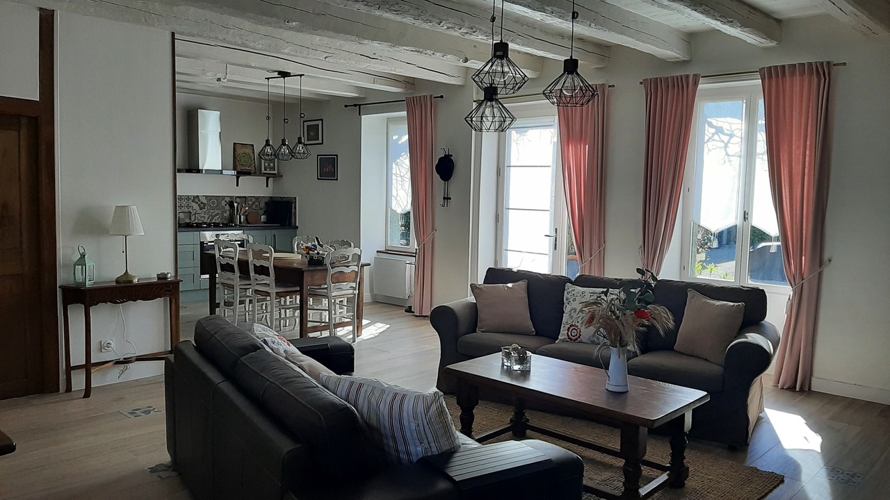 Photo of Livingroom in Saint-Helen