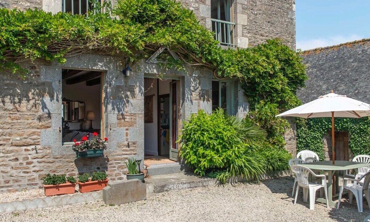 Photo of Others in Saint-Helen