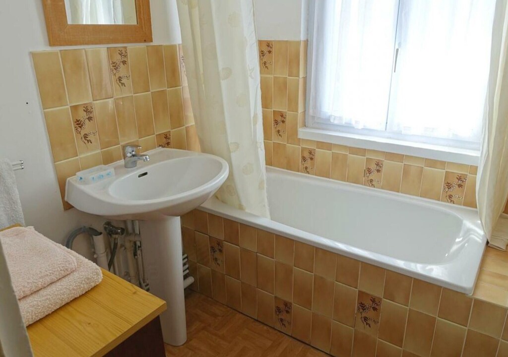 Photo of Bathroom in Pissy-Poville
