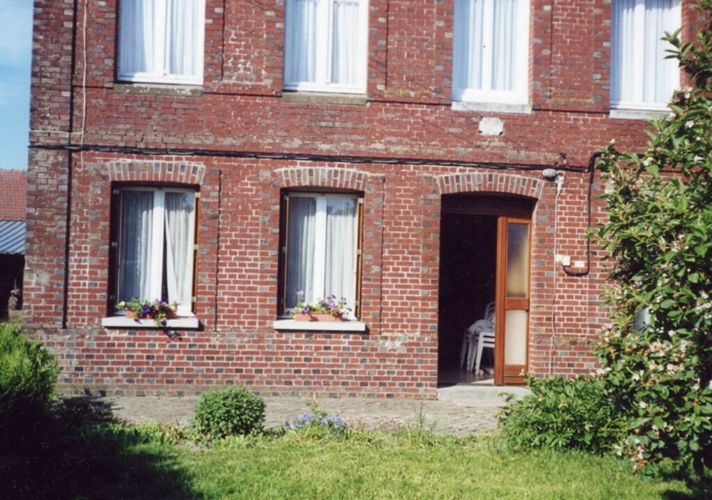 Photo of Buildings in Pissy-Poville