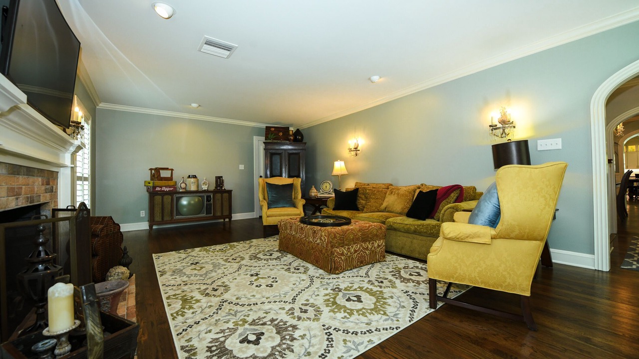 Photo of Bedroom in Woodson Village - Pershing