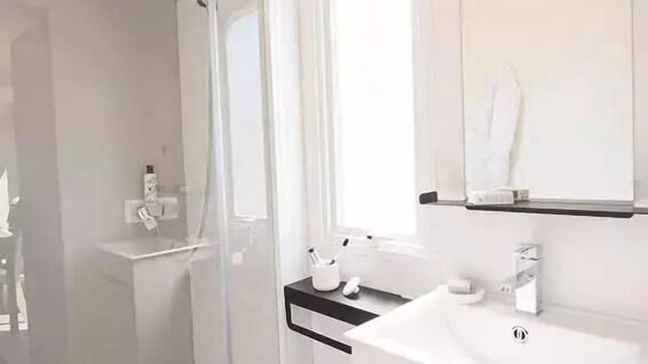 Photo of Bathroom in Sainte-Foy