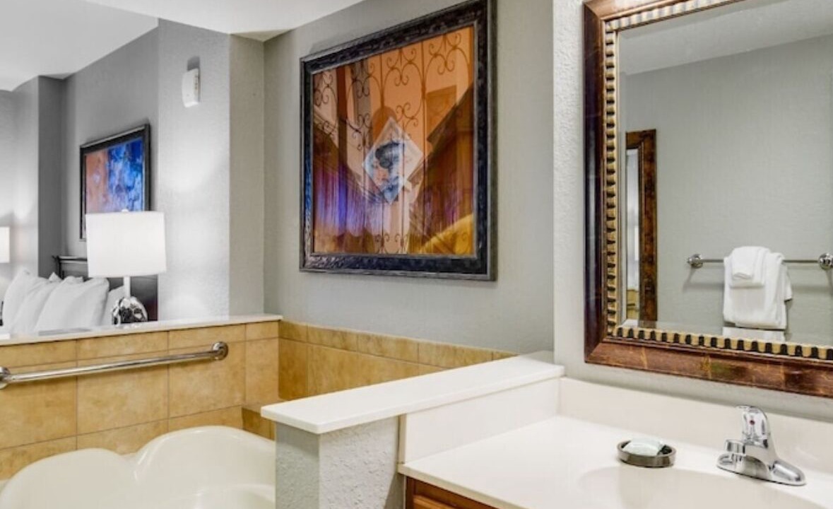 Photo of Bathroom in Lake Buena Vista