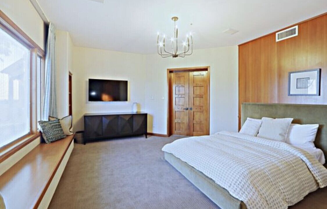 Photo of Bedroom in Desert Mountain