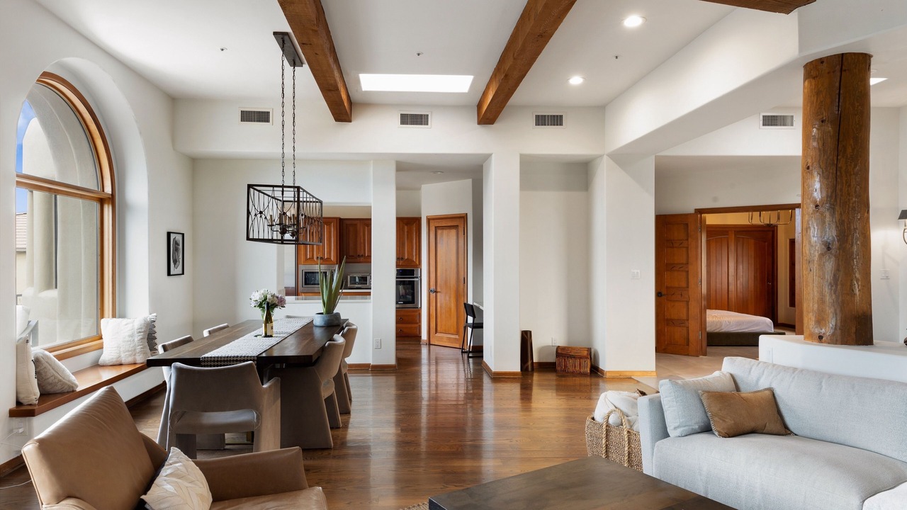 Photo of Livingroom in Desert Mountain