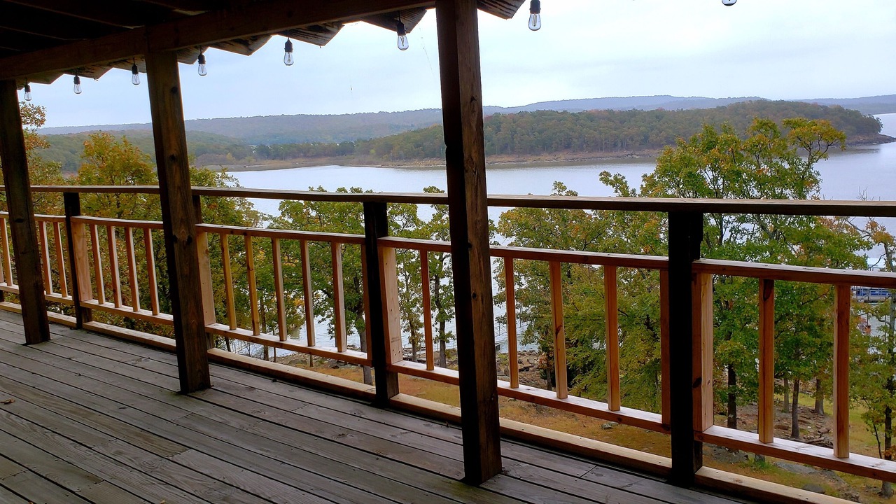 Photo of Outdoor in Canadian