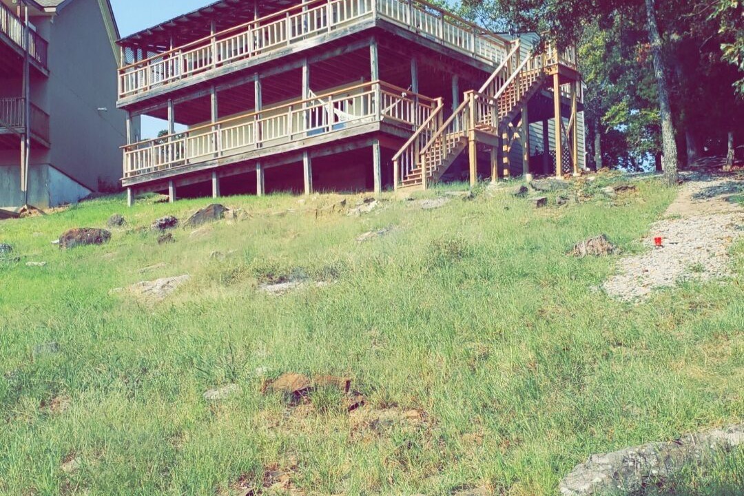 Photo of Outdoor in Canadian