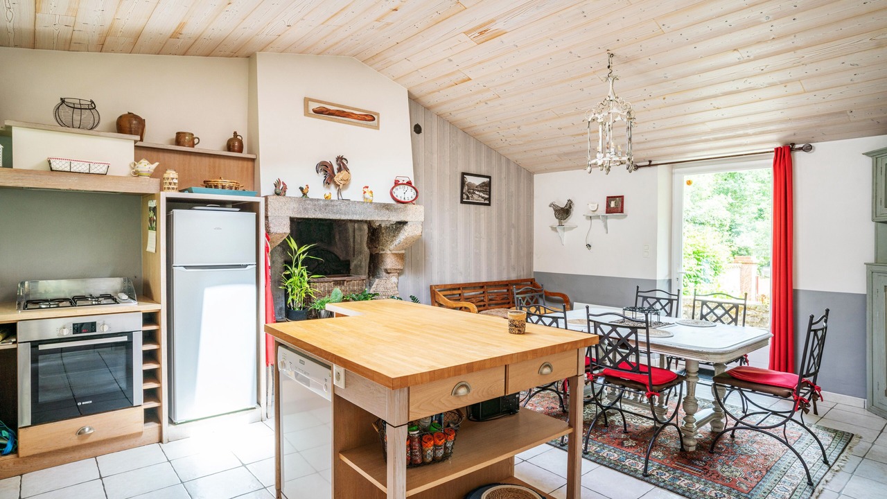 Photo of Kitchen in Mortagne-sur-Sevre
