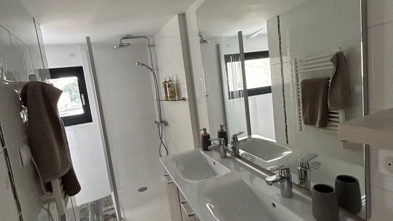 Photo of Bathroom in Lion-sur-Mer