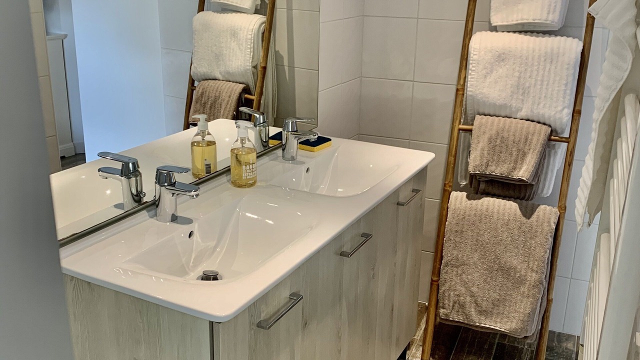 Photo of Bathroom in Lion-sur-Mer