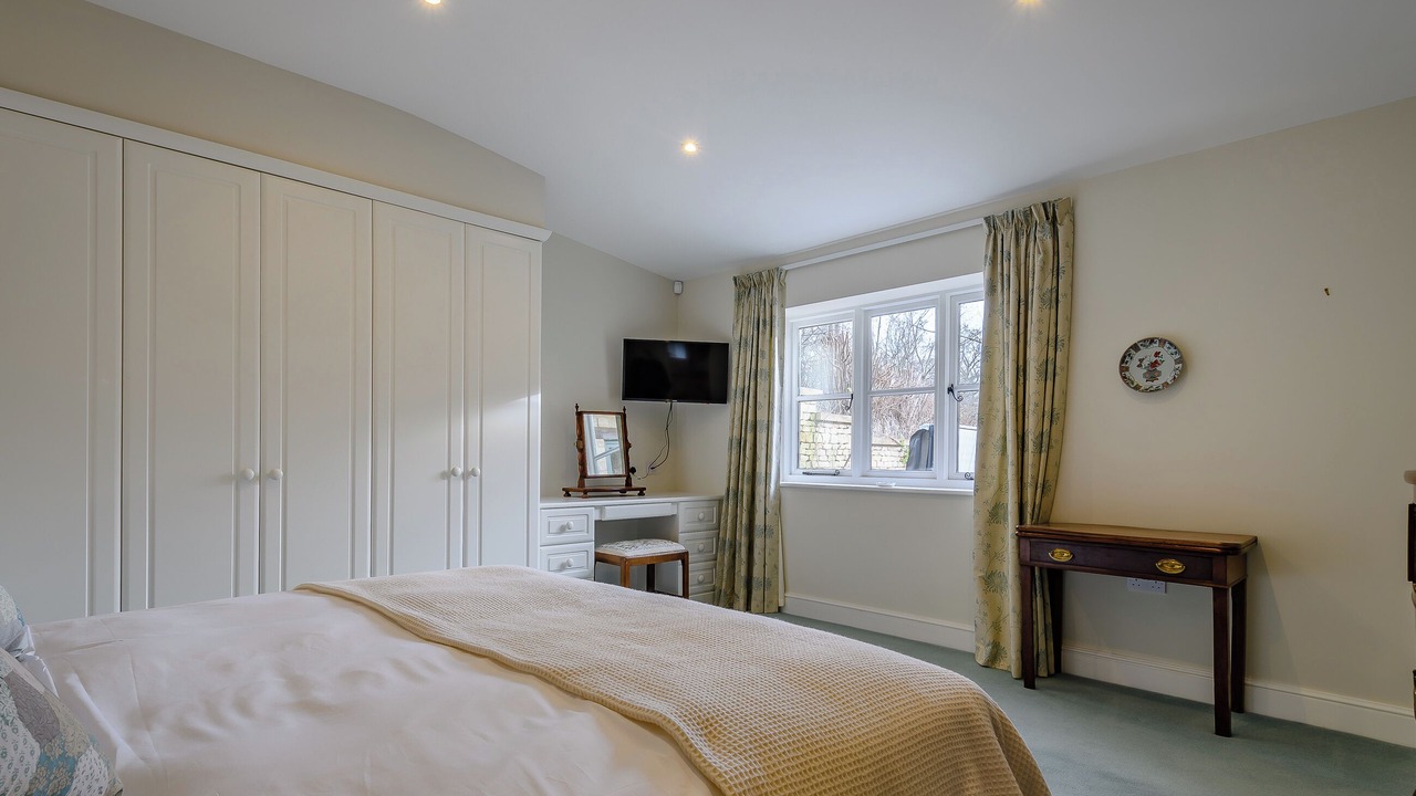 Photo of Others in Ozleworth