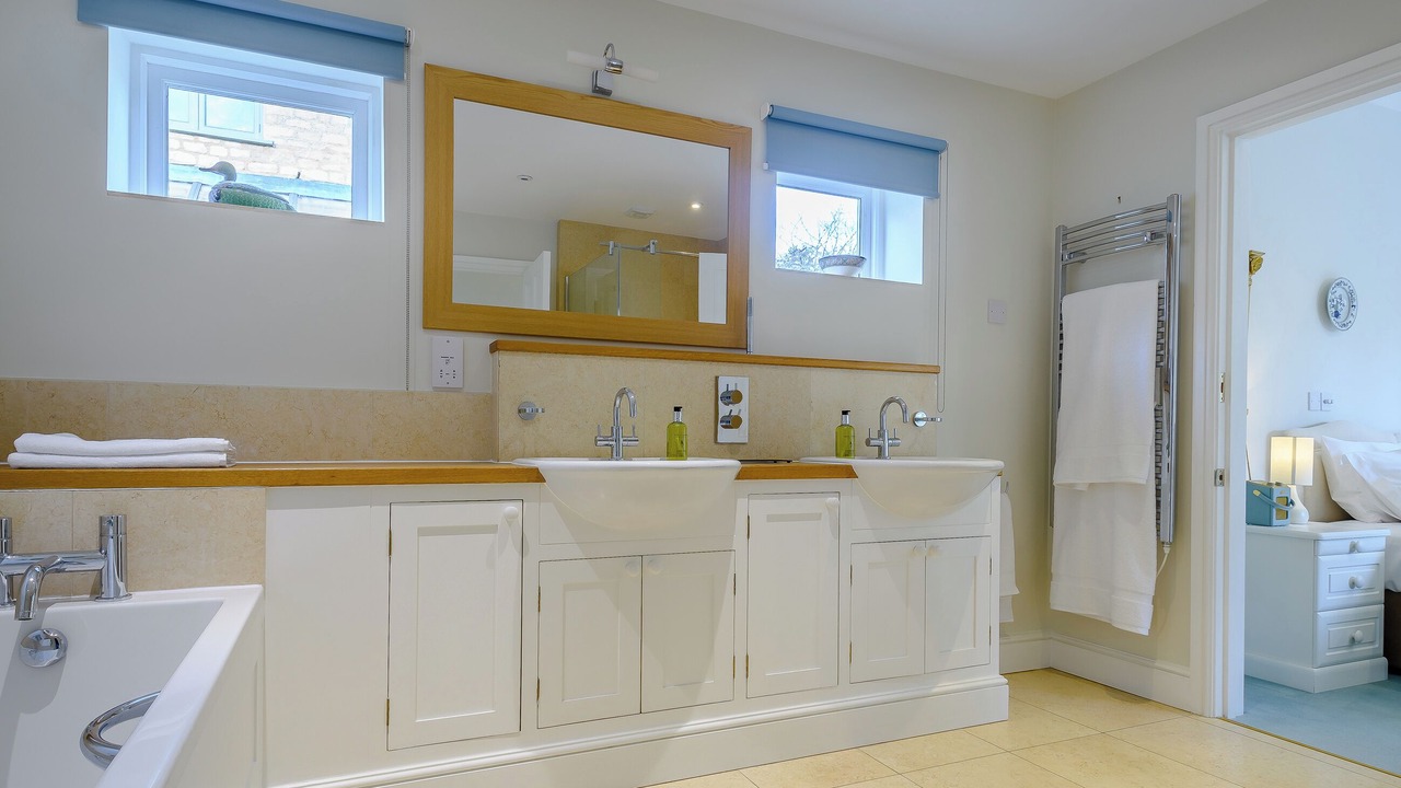 Photo of Bathroom in Ozleworth