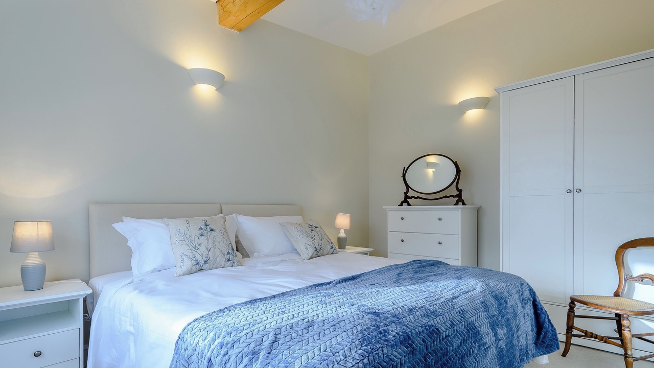 Photo of Others in Ozleworth