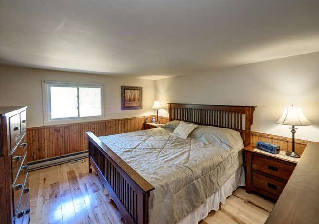 Photo of Bedroom in Dysart et al