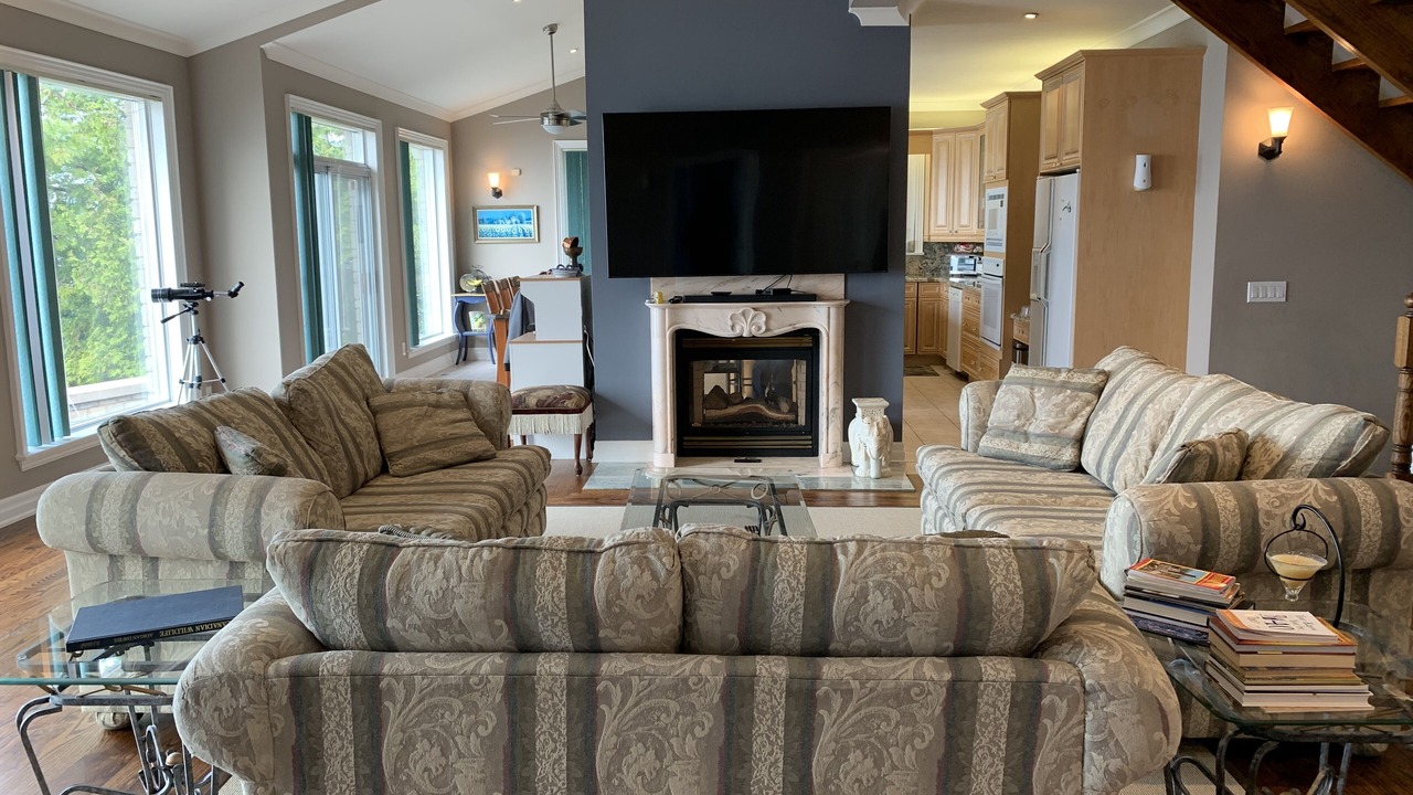 Photo of Livingroom in Tiny