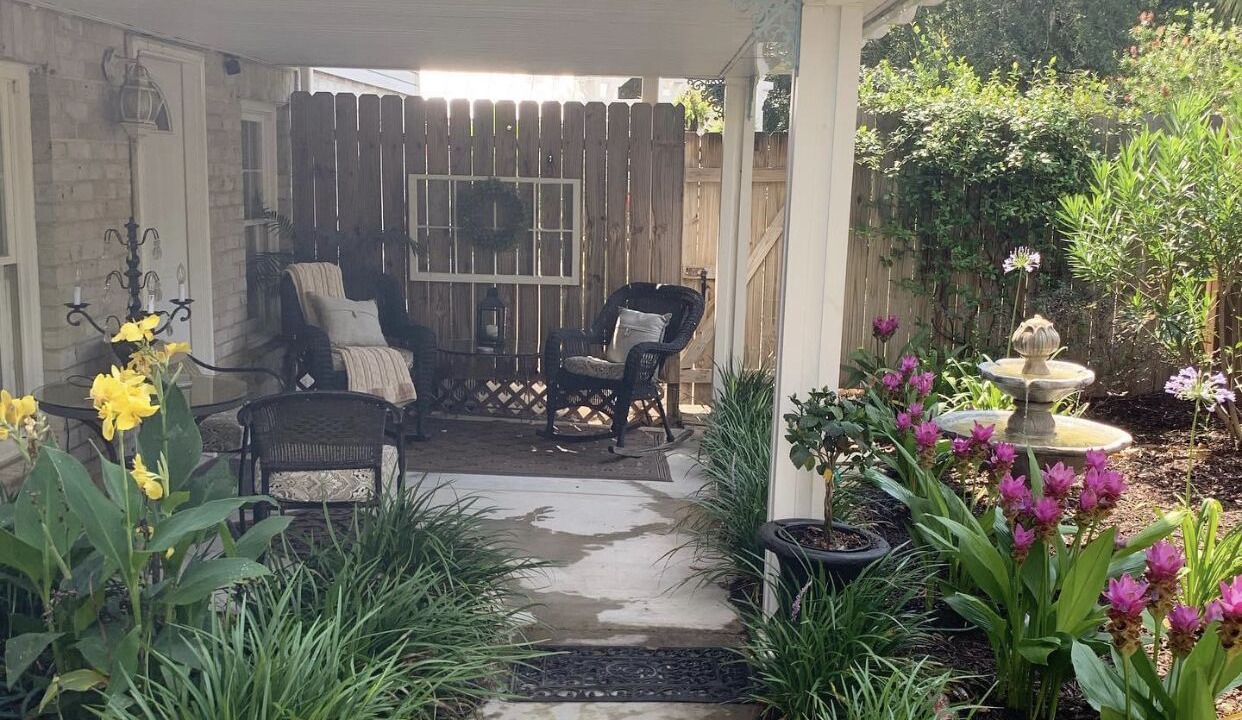 Photo of Patio Balcony in Summerville Historic District