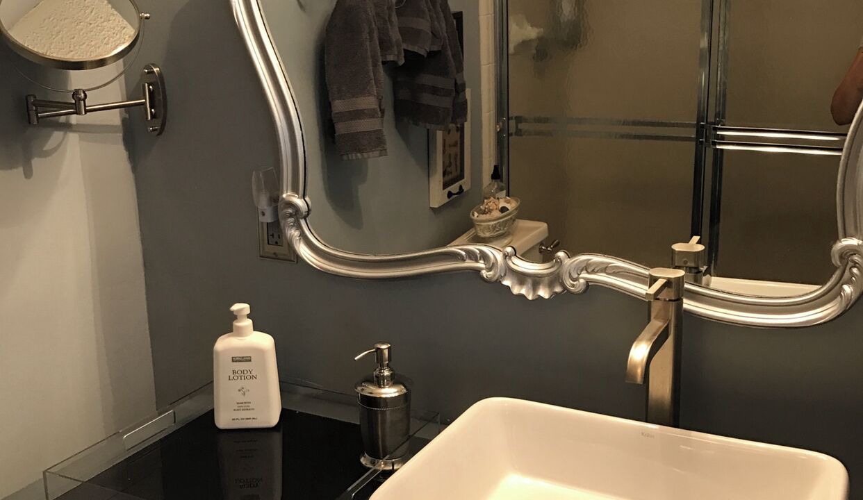 Photo of Bathroom in Summerville Historic District