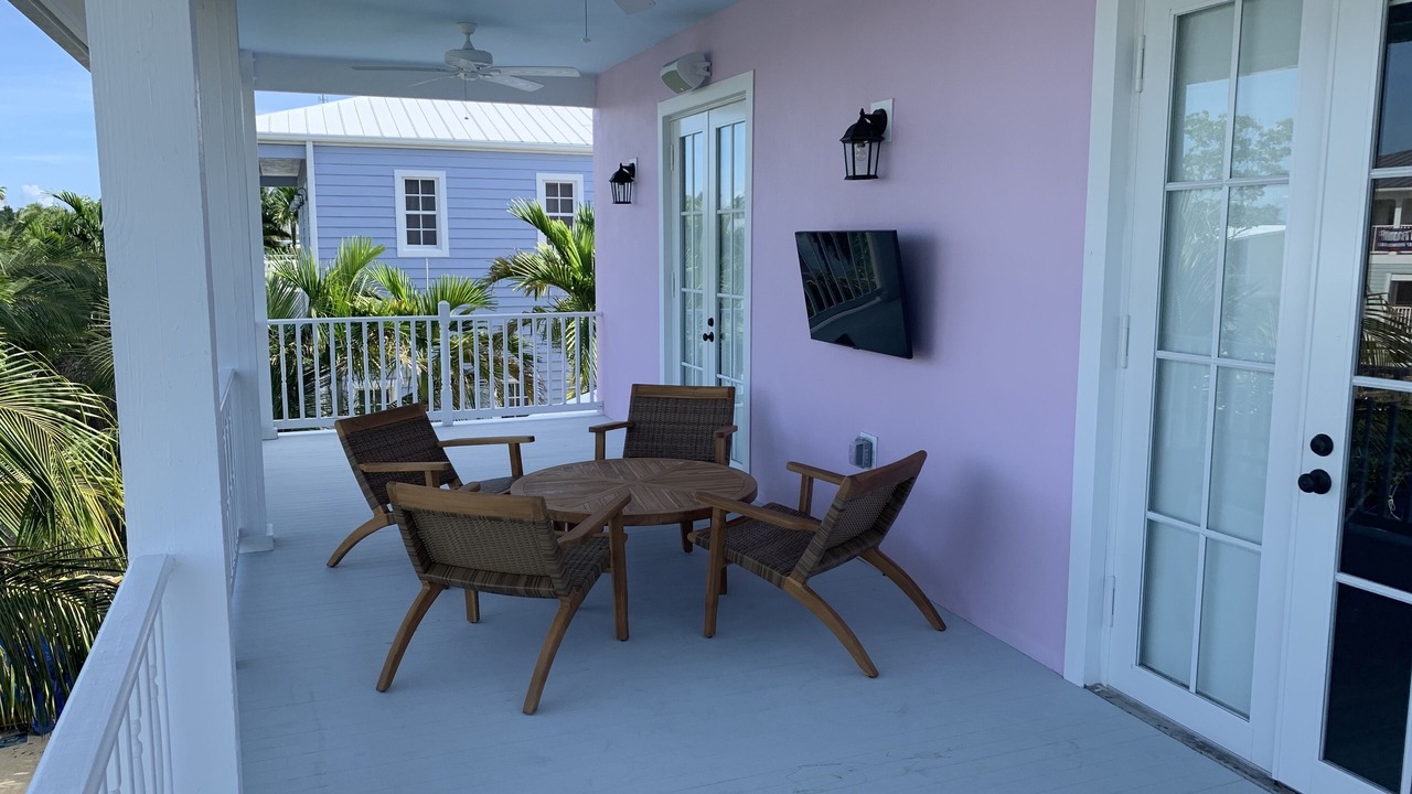 Photo of Patio Balcony in White Marlin Beach
