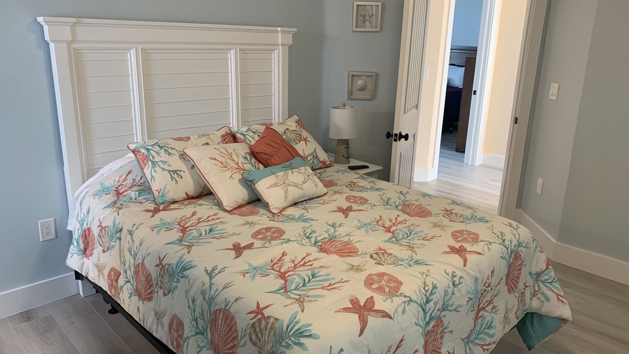 Photo of Bedroom in White Marlin Beach