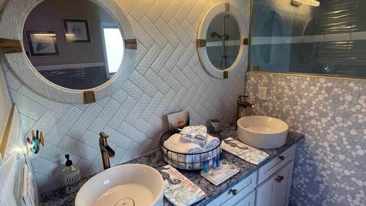 Photo of Bathroom in Dixie Shores